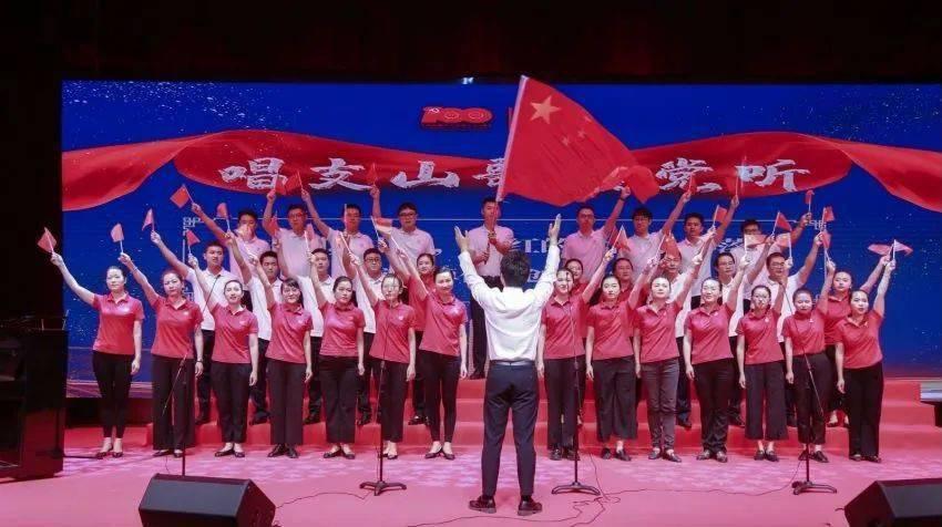 辅警被公安局辞退后，只知道他的名字，外人(不是他的同事和朋友)还有什么方式能联系到辅警？游戏画面